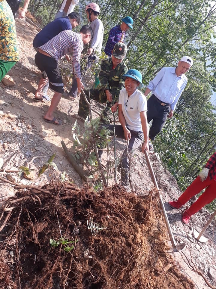 Toàn dân chung tay xây dựng NTM tại thôn Chín Chu Lìn